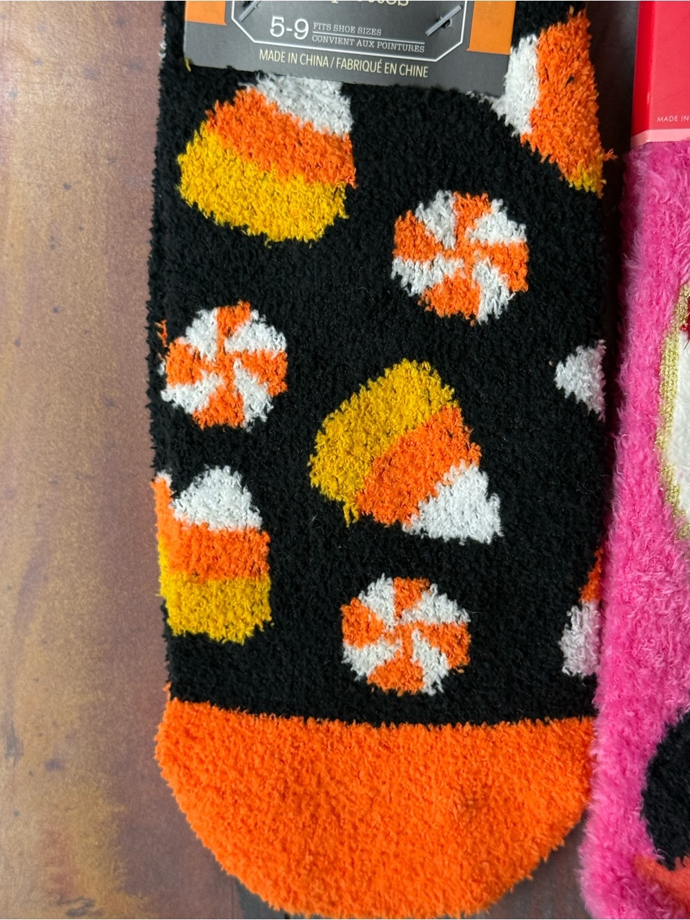 Shea Infused Penguin Candy Cain Socks Halloween Candy Corn 2 Pair NWT - Picture 9 of 11